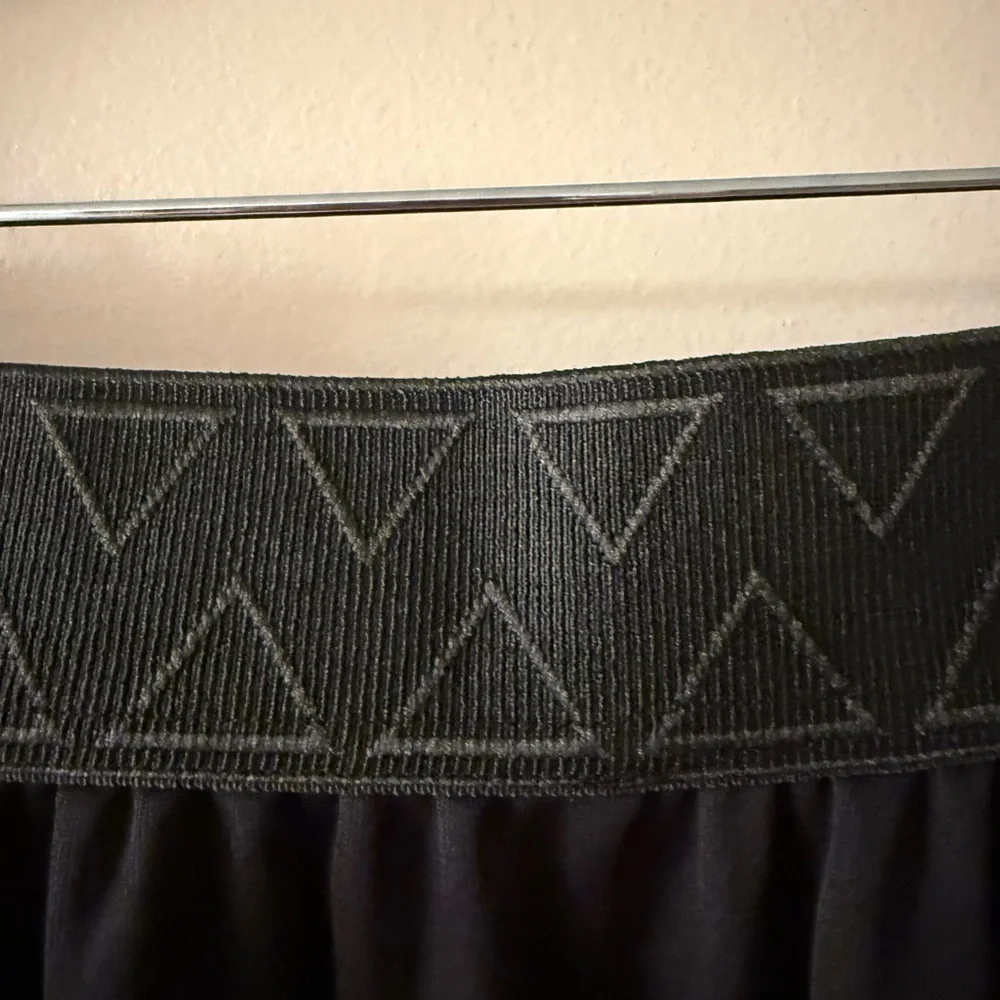 NWT LuLaRoe Lola Skirt - Size XL - Picture 4 of 6